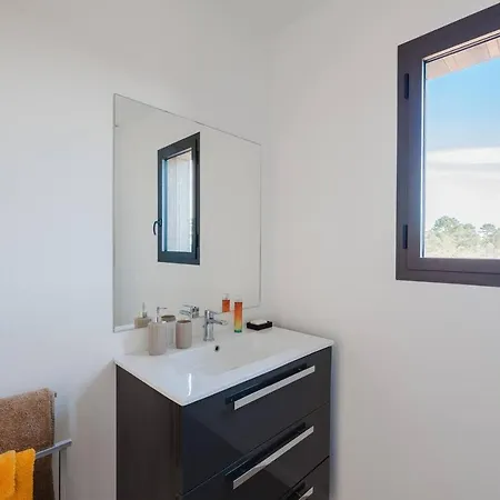 Villa De 4 Chambres Avec Piscine Privee Jardin Amenage Et Wifi A Porto Vecchio A 6 Km De La Plage