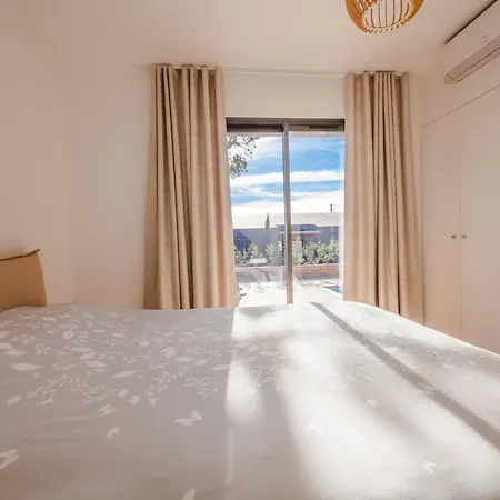 Villa De 4 Chambres Avec Piscine Privee Jardin Amenage Et Wifi A Porto Vecchio A 6 Km De La Plage Villa
