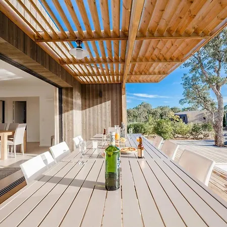 Villa De 4 Chambres Avec Piscine Privee Jardin Amenage Et Wifi A Porto Vecchio A 6 Km De La Plage *