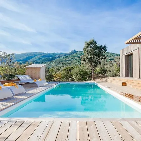 Villa De 4 Chambres Avec Piscine Privee Jardin Amenage Et Wifi A Porto Vecchio A 6 Km De La Plage Villa *